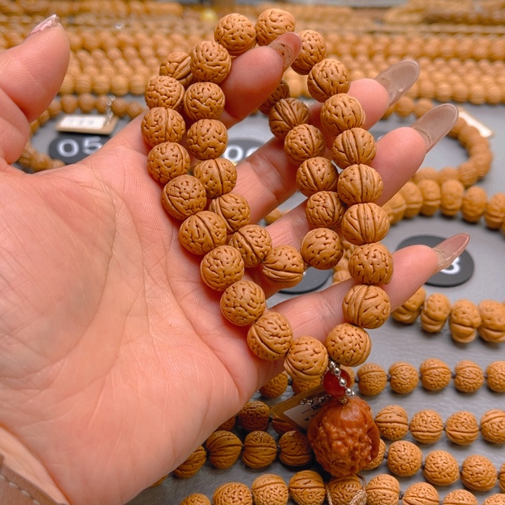 人***！桃核吊坠桃核手持