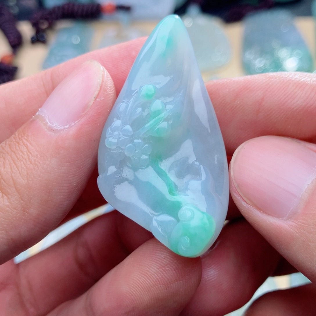 翡翠未镶嵌颈饰天然缅甸a货翡翠