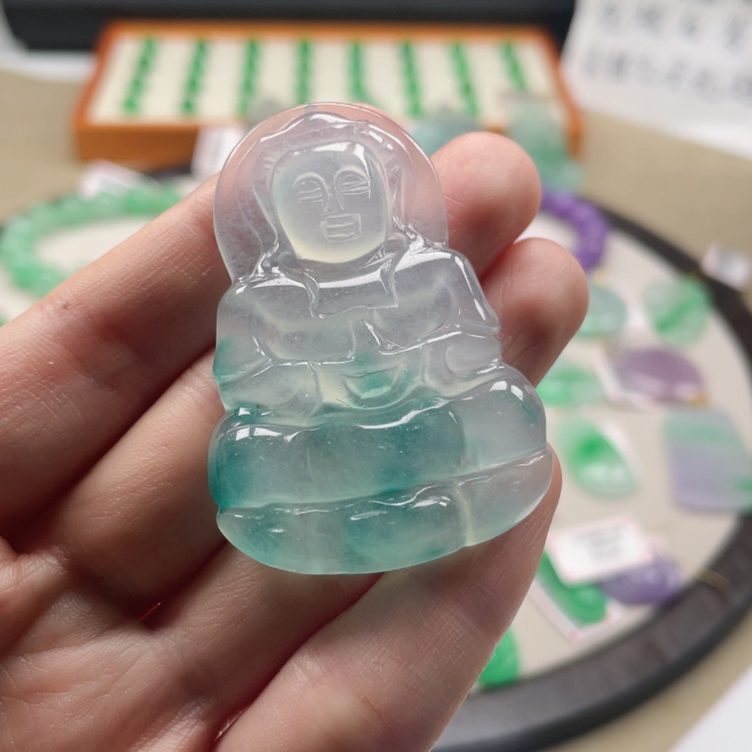 天然A货缅料挂件