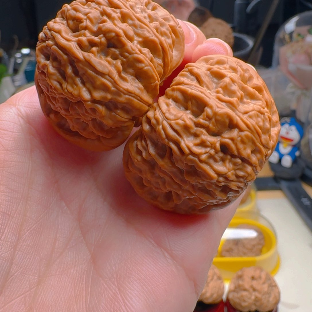 核桃把件42尺寸闷白