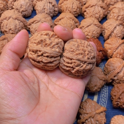 【闪购商品】吊坠文玩核桃一**財粗筋43