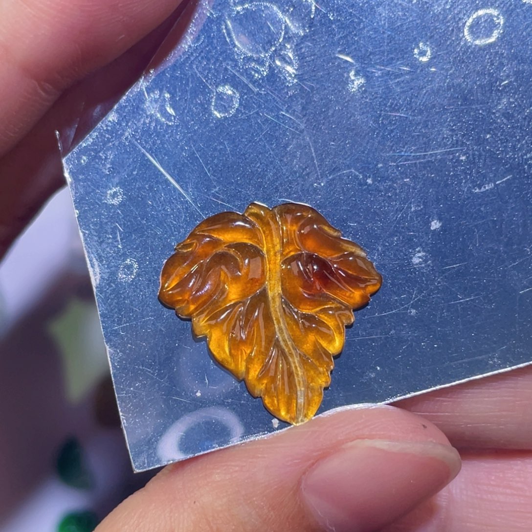 翡翠未镶嵌颈饰裸石