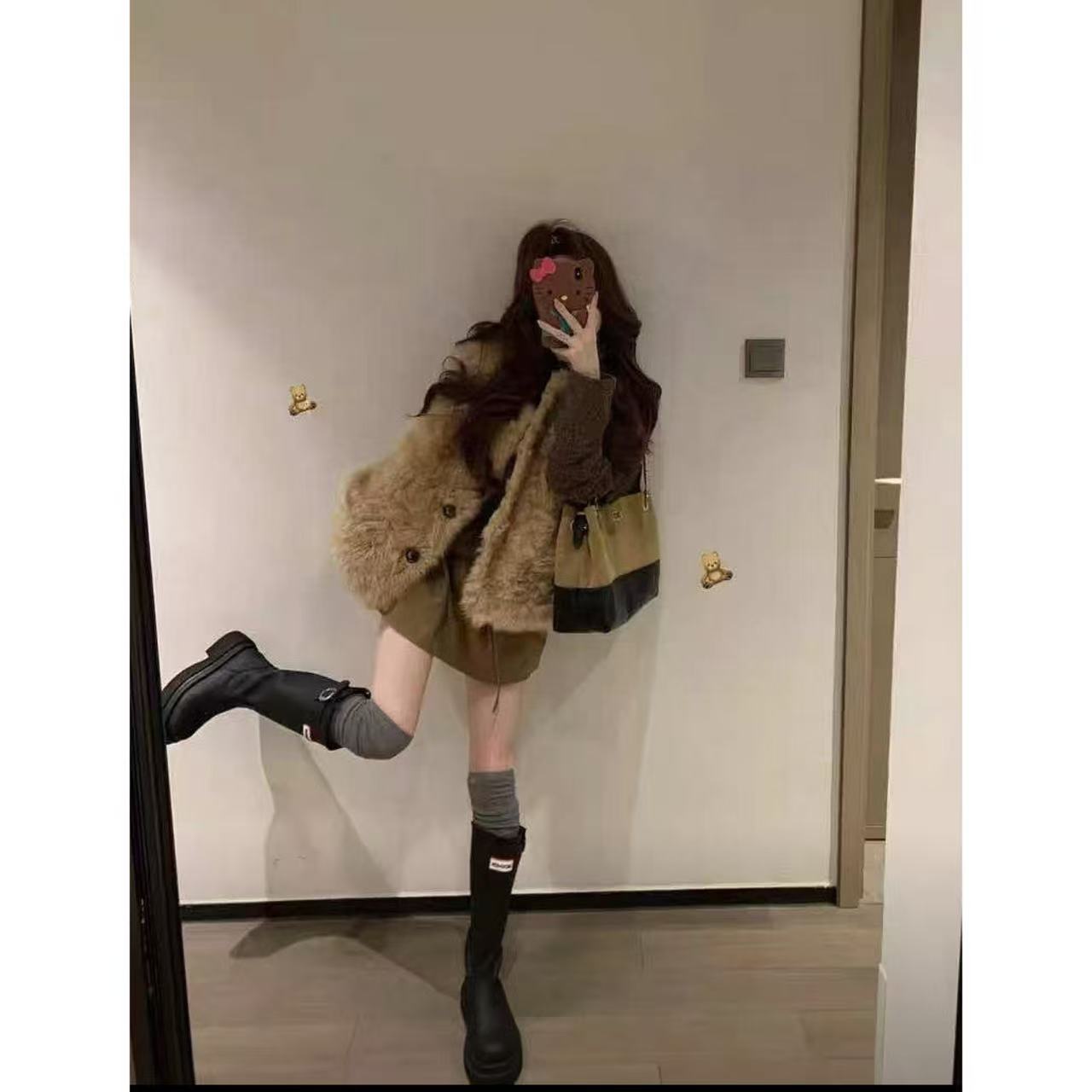 徐秋阳  绒咖马甲  冬季新百搭时尚休闲显瘦显白毛毛唐装外套
