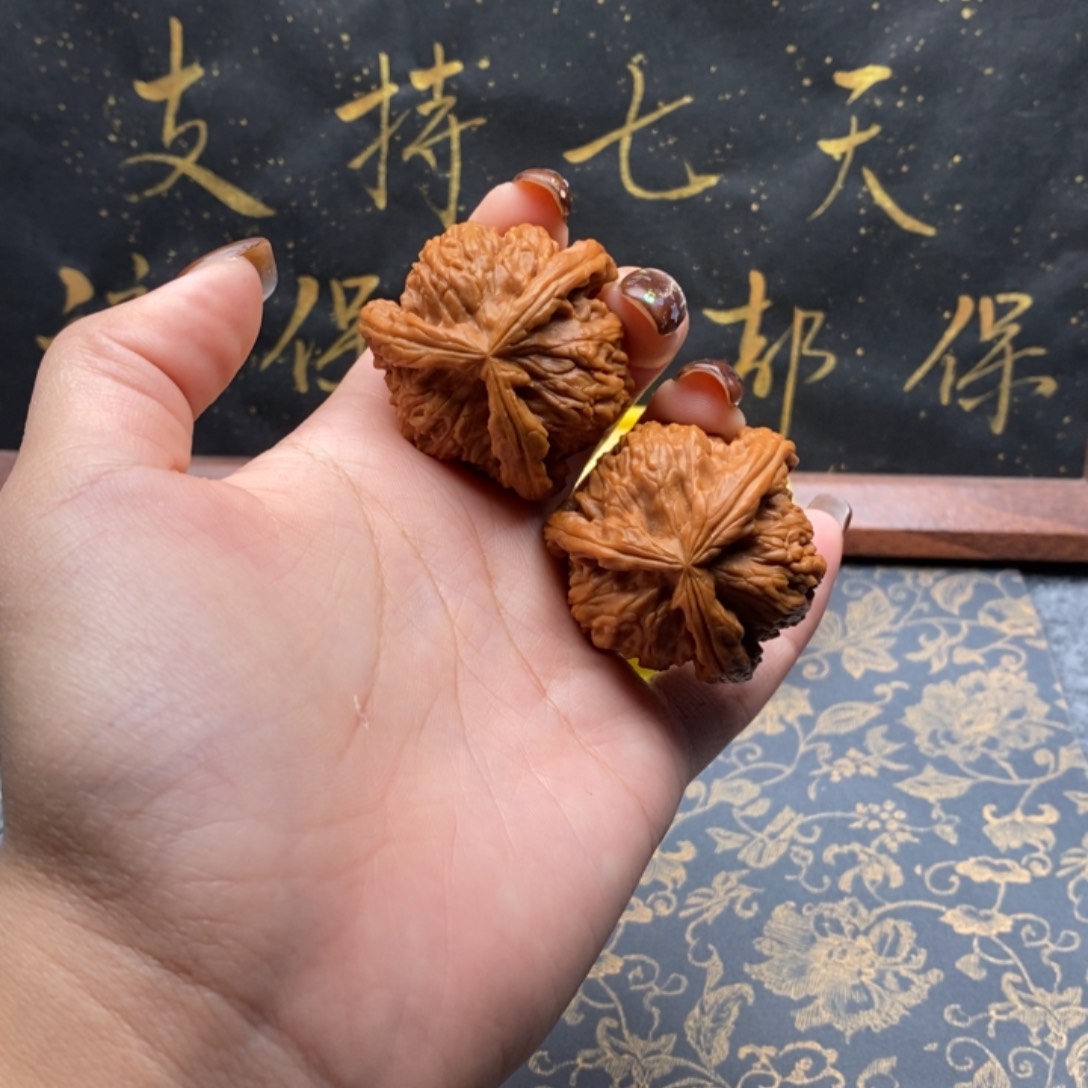 吊坠文玩核桃敬**凯白狮子