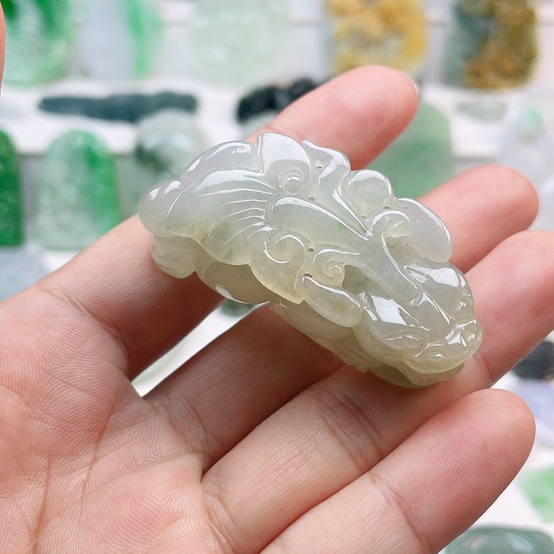 翡翠颈饰未镶嵌貔貅