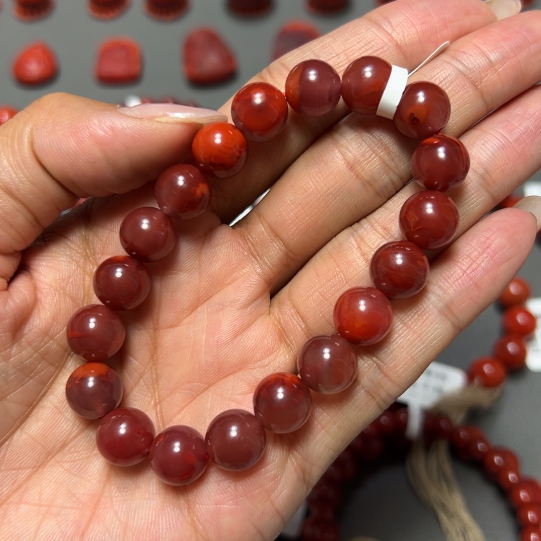 南红玛瑙未镶嵌手串 牛红冻肉飘花 约10mm 福利