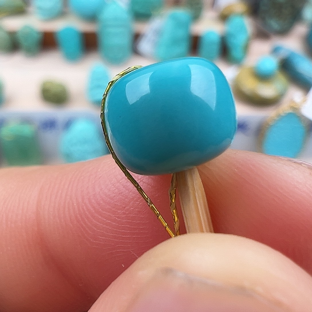 绿松石配饰未镶嵌