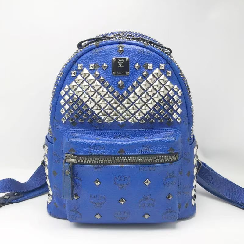 95新 MCM 洋诚二手 MCM蓝色铆钉双肩包