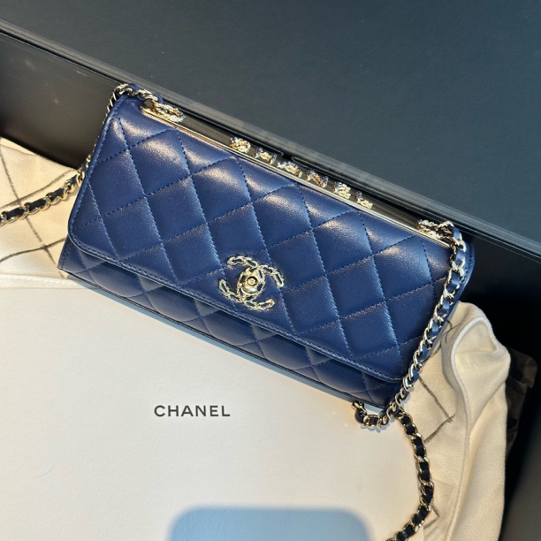 99新 Chanel/香奈儿 多多奢品/香奈儿午夜蓝浮雕CC法棍挎包/99新