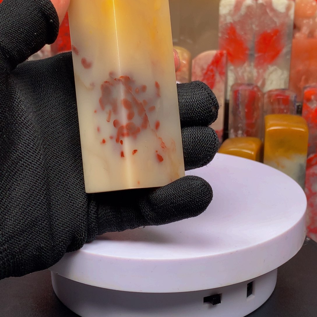 昌化石福黄冻红星