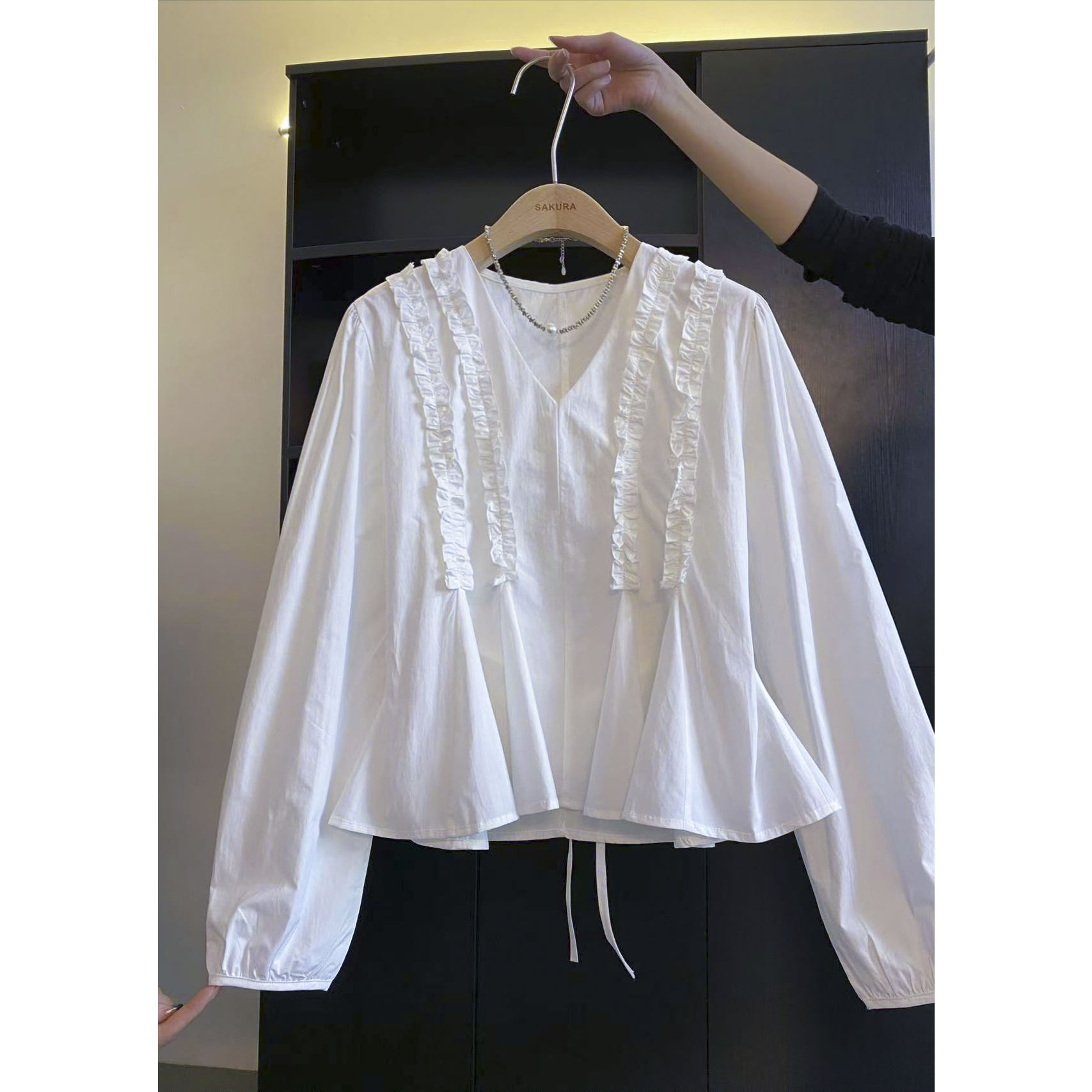 璎婲sᴀᴋᴜʀᴀ【莫奈鸢尾】岚韩版V领显瘦重工拼接花边百搭气质衬衫