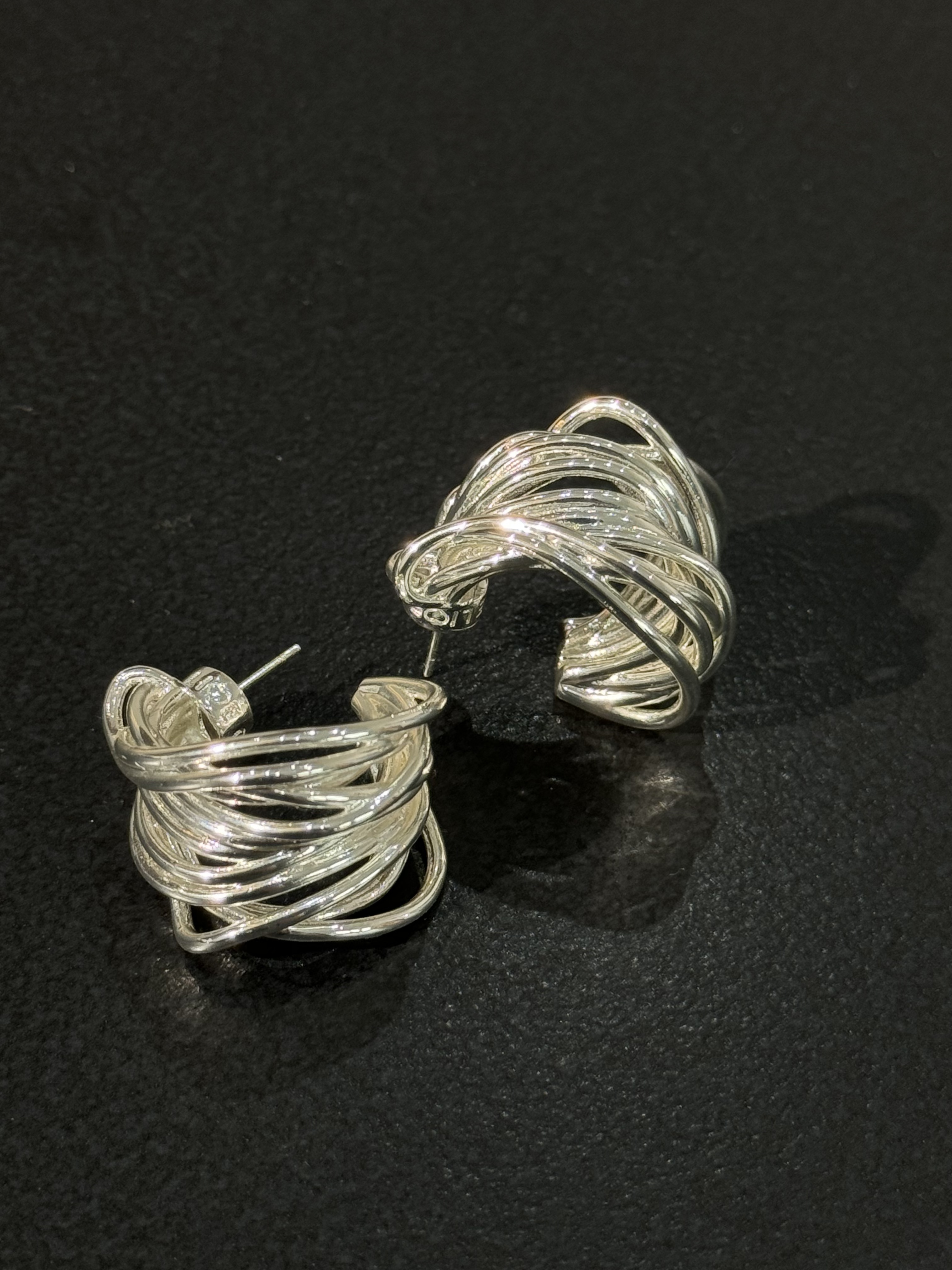 合金耳饰 The One 高级感小众镂空立体耳环N54Z0481