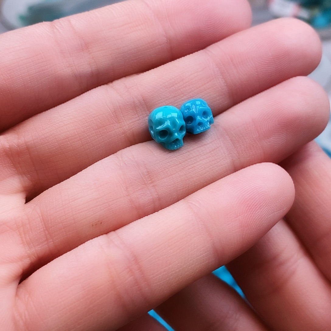 绿松石未镶嵌珠宝奇石