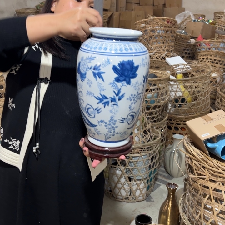 瓶高度34厘米口径13厘米微瑕捡漏底孔