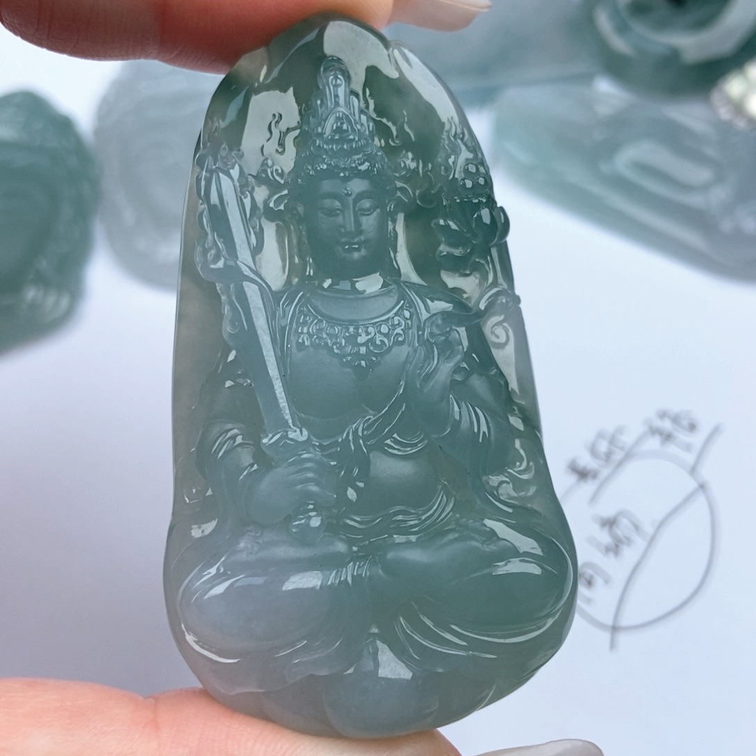 翡翠颈饰未镶嵌世**日