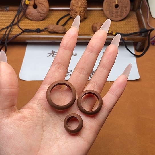 檀香木手串/手链戒指三件套（瑕疵）