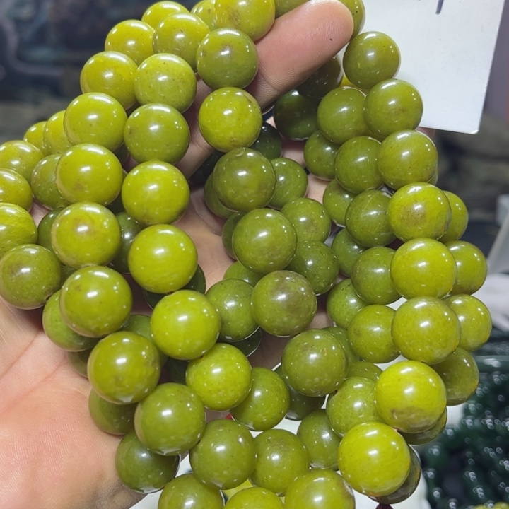 蛇纹石玉项链未镶嵌