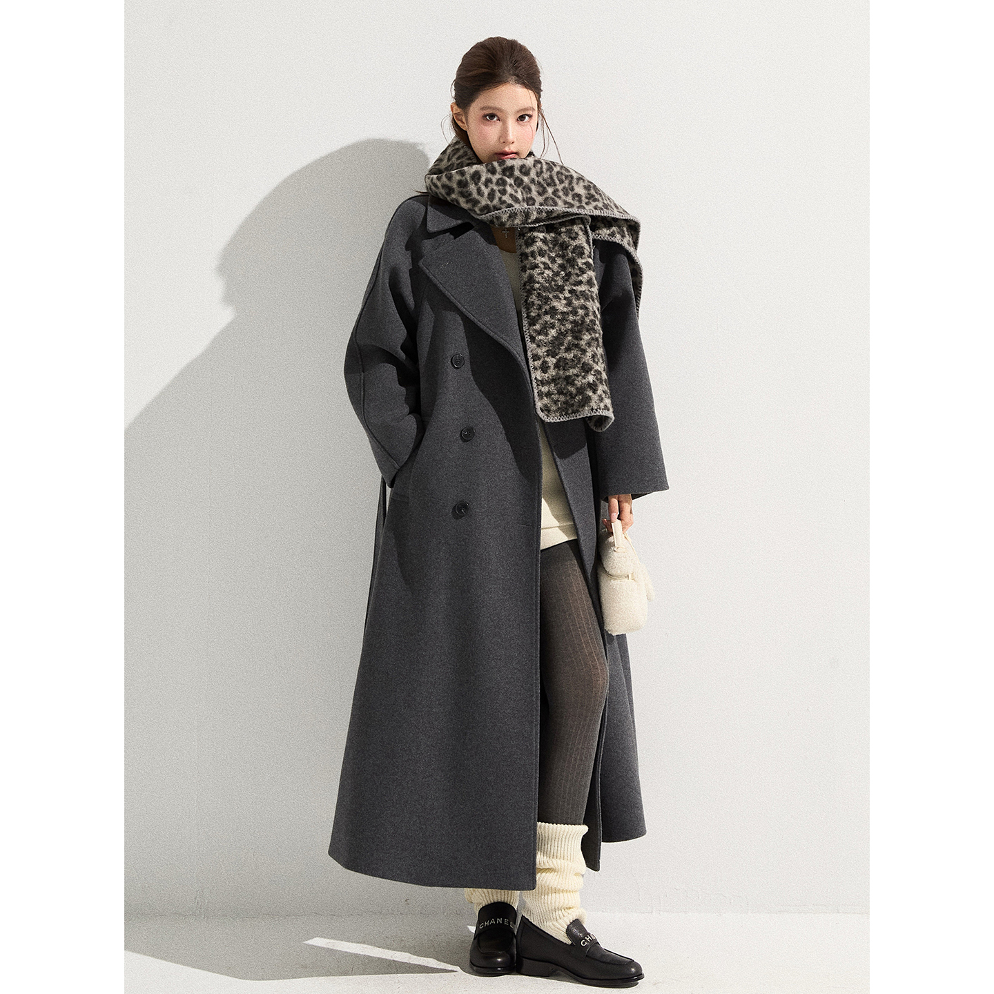 谢不肉 气质大翻领厚款长款毛呢大衣女秋冬百搭休闲显瘦外套50918