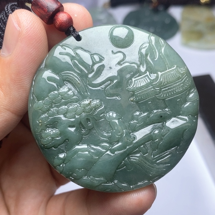 颈饰未镶嵌翡翠翡翠