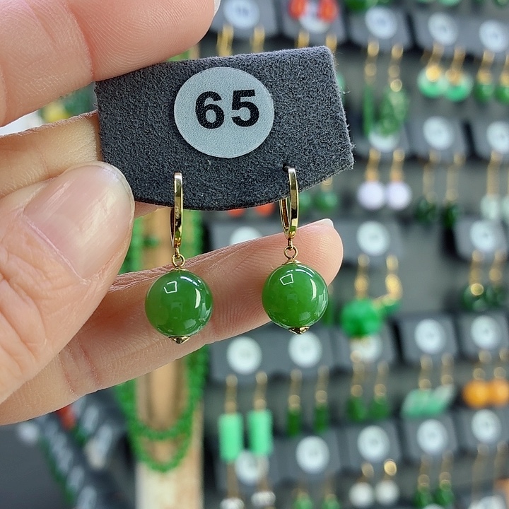 和田玉18K金镶嵌耳饰