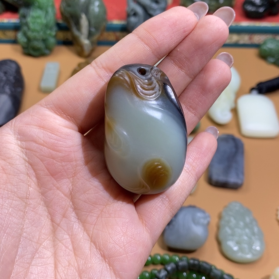 和田玉颈饰未镶嵌北*天