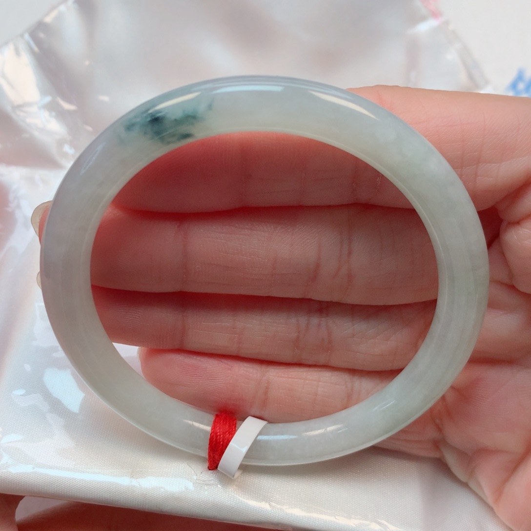 翡翠手镯未镶嵌53美人条