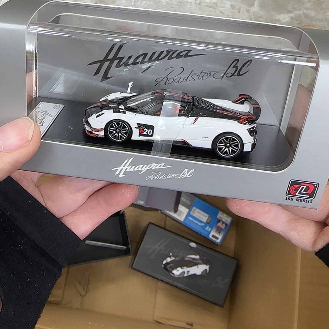 寄卖lcd白色帕加尼