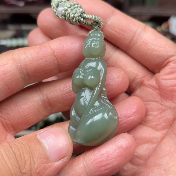 和田玉吊坠未镶嵌