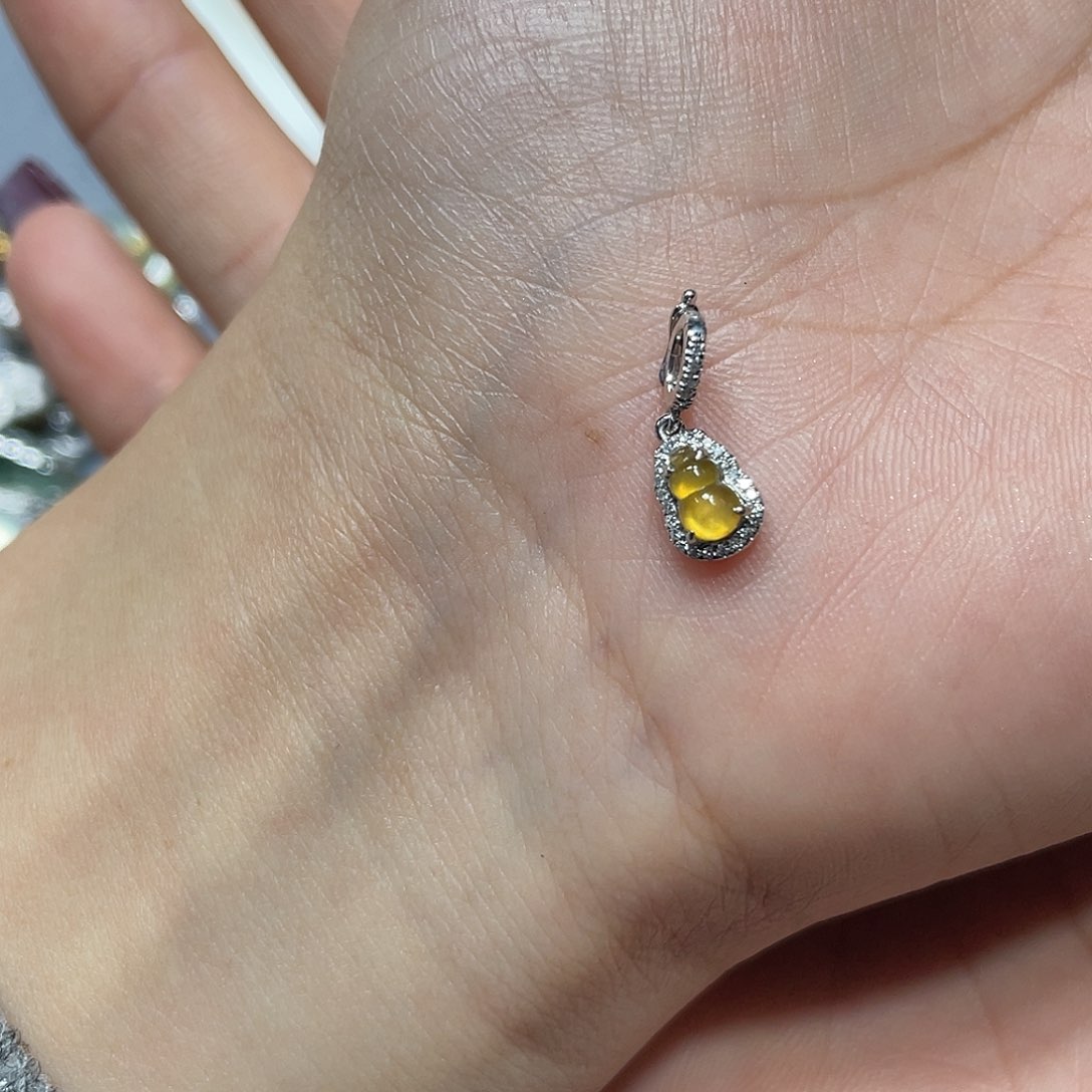 翡翠18K金镶嵌吊坠(不含链)贝***宝