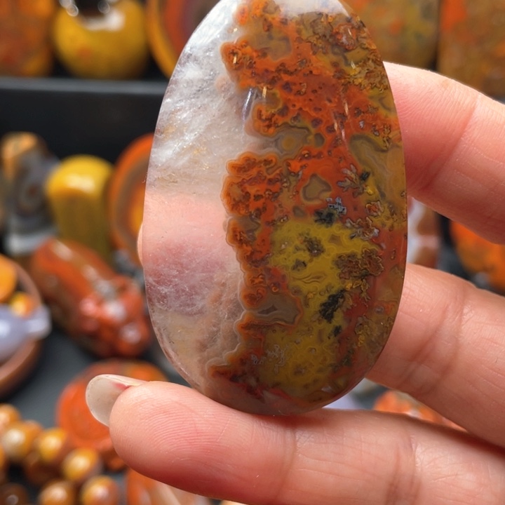 玛瑙/玉髓颈饰未镶嵌