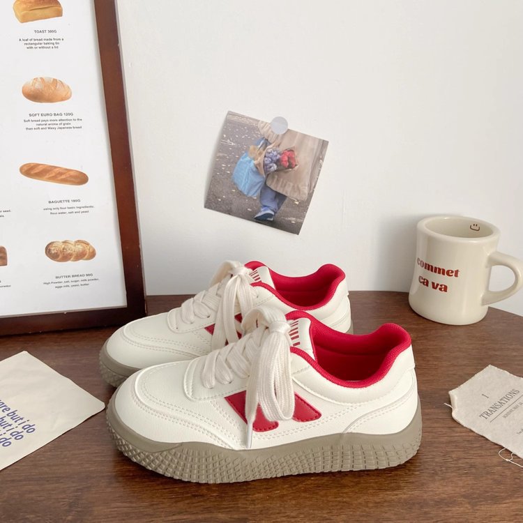 夏季款厚底设计感2025鞋子女学生韩版chic百搭小白鞋软底透气板鞋