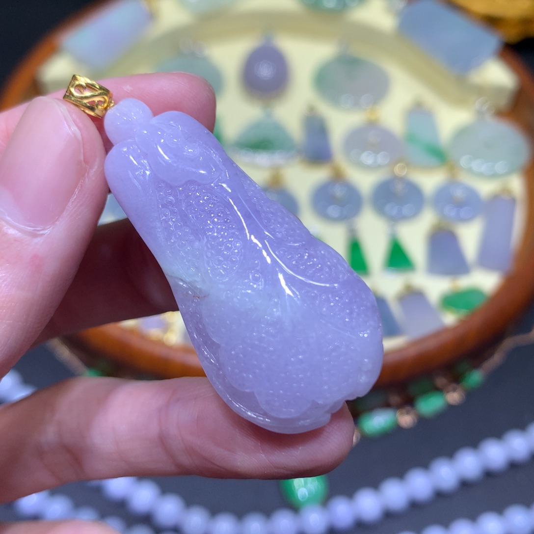 翡翠吊坠(不含链)18K金镶嵌