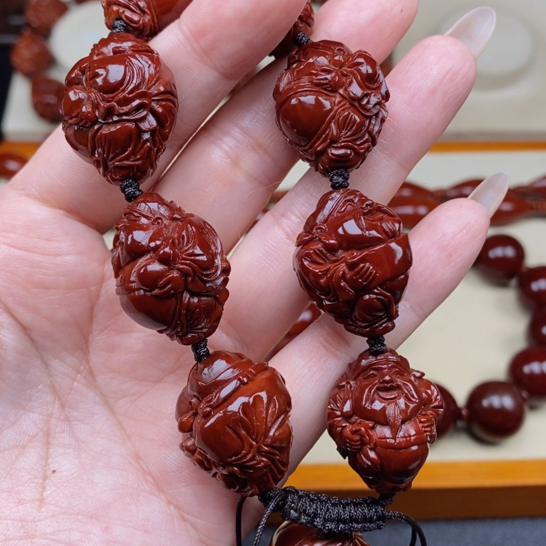 橄榄核吊坠M***.财神八宝