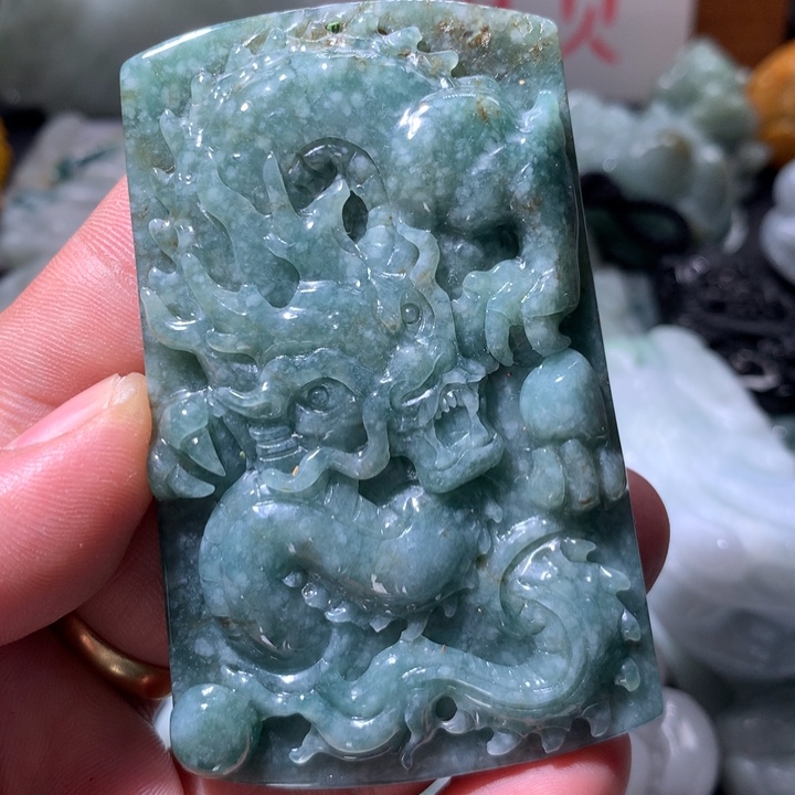 翡翠未镶嵌颈饰保真天然a货翡翠