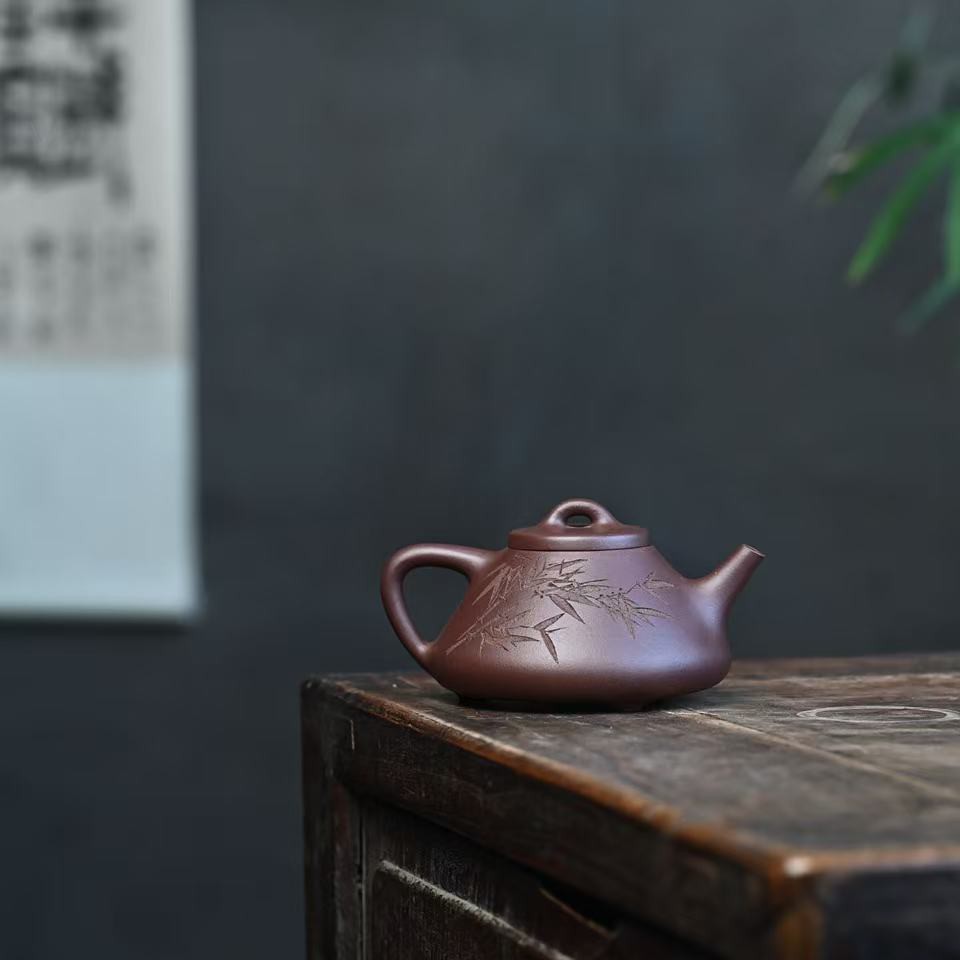 黄龙山原矿老紫泥全手制作子冶石瓢