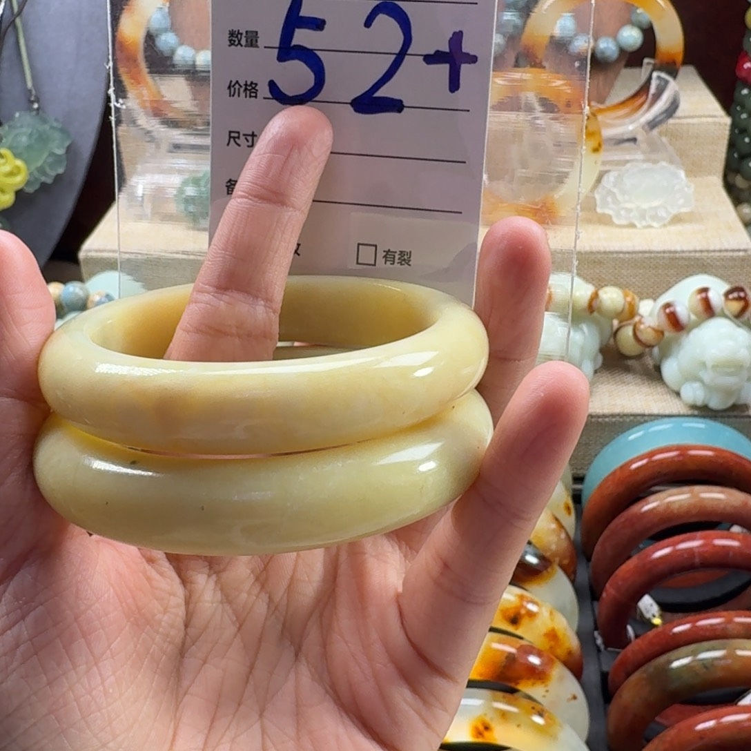 蛇纹石玉未镶嵌手镯41