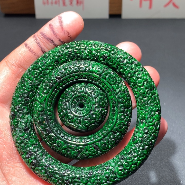 翡翠未镶嵌颈饰保真天然a货翡翠