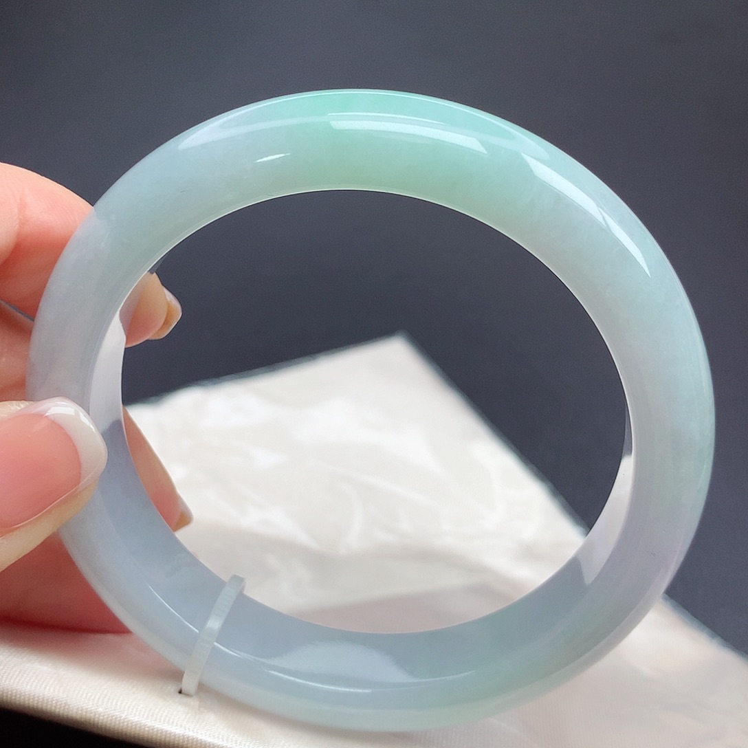 翡翠手镯未镶嵌x n n n n n n n n