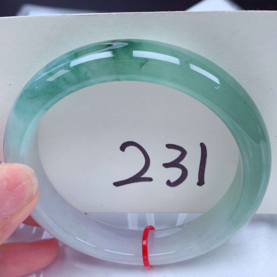 翡翠未镶嵌手镯翡翠