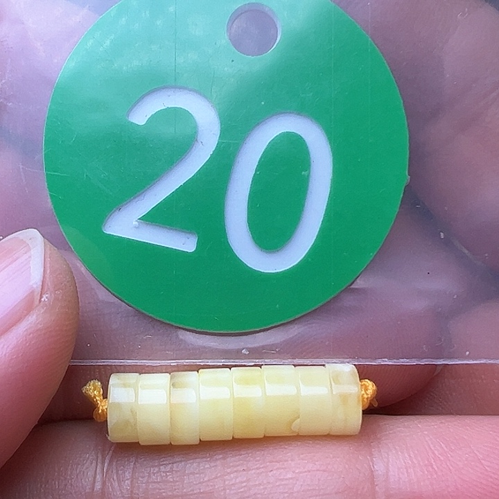 蜜蜡裸石未镶嵌6.3m m