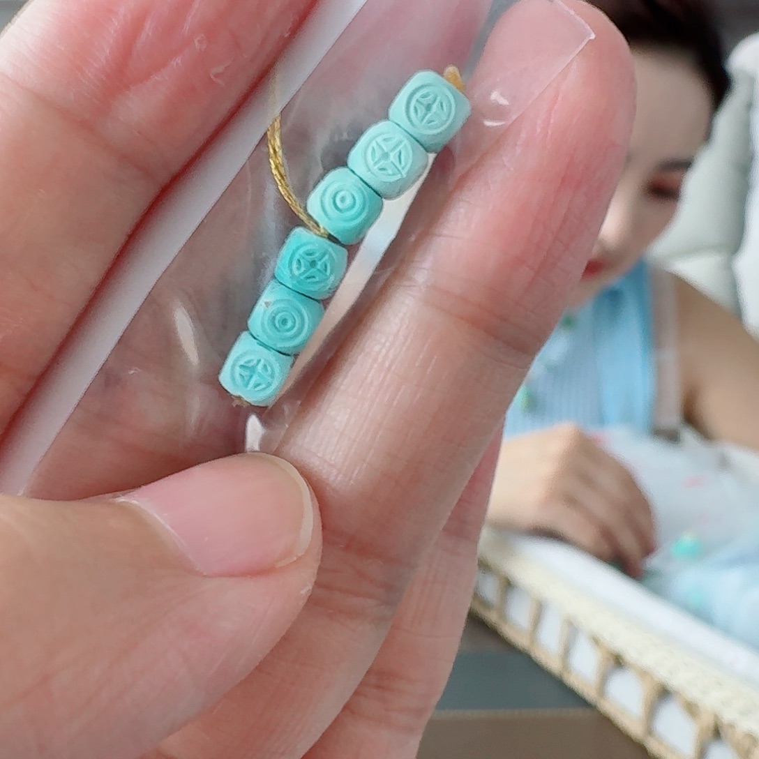 未镶嵌绿松石珠宝奇石