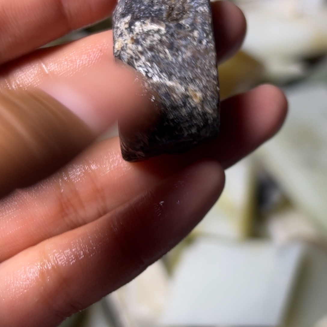 和田玉未镶嵌项链