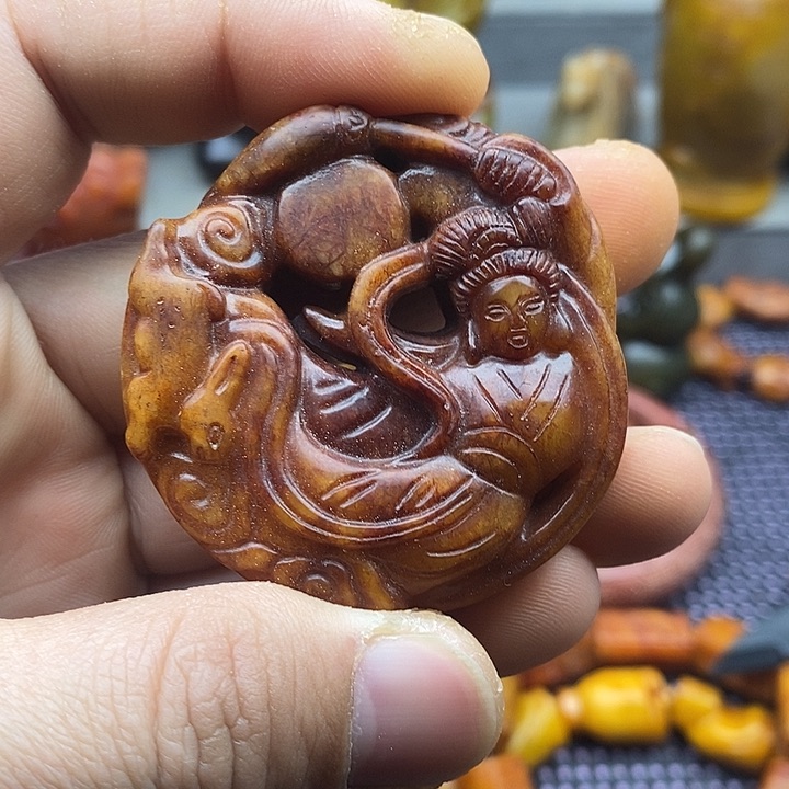 未镶嵌蛇纹石玉颈饰