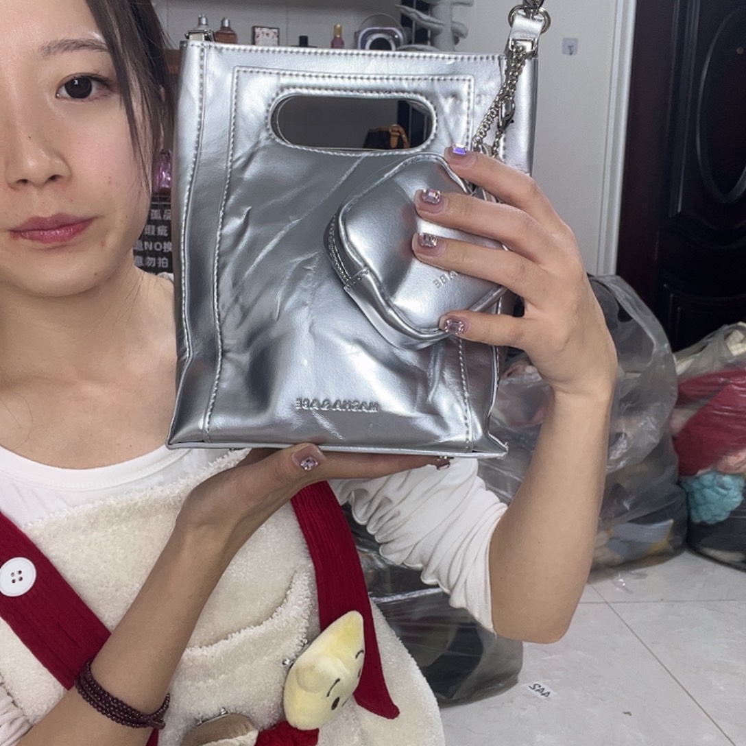 PU玛莎银色手提斜挎女包