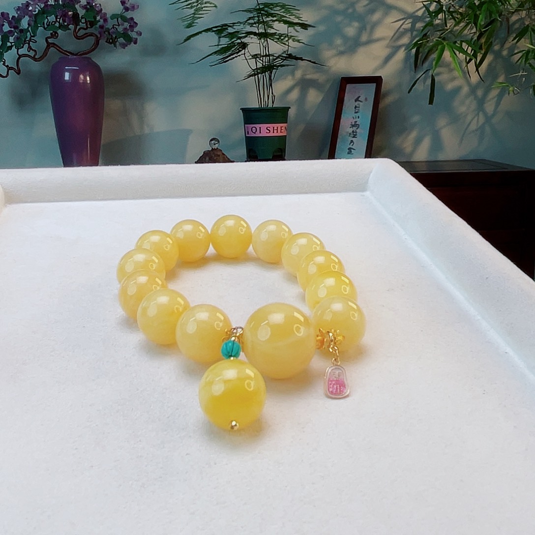 18K金镶嵌蜜蜡手链蜜蜡