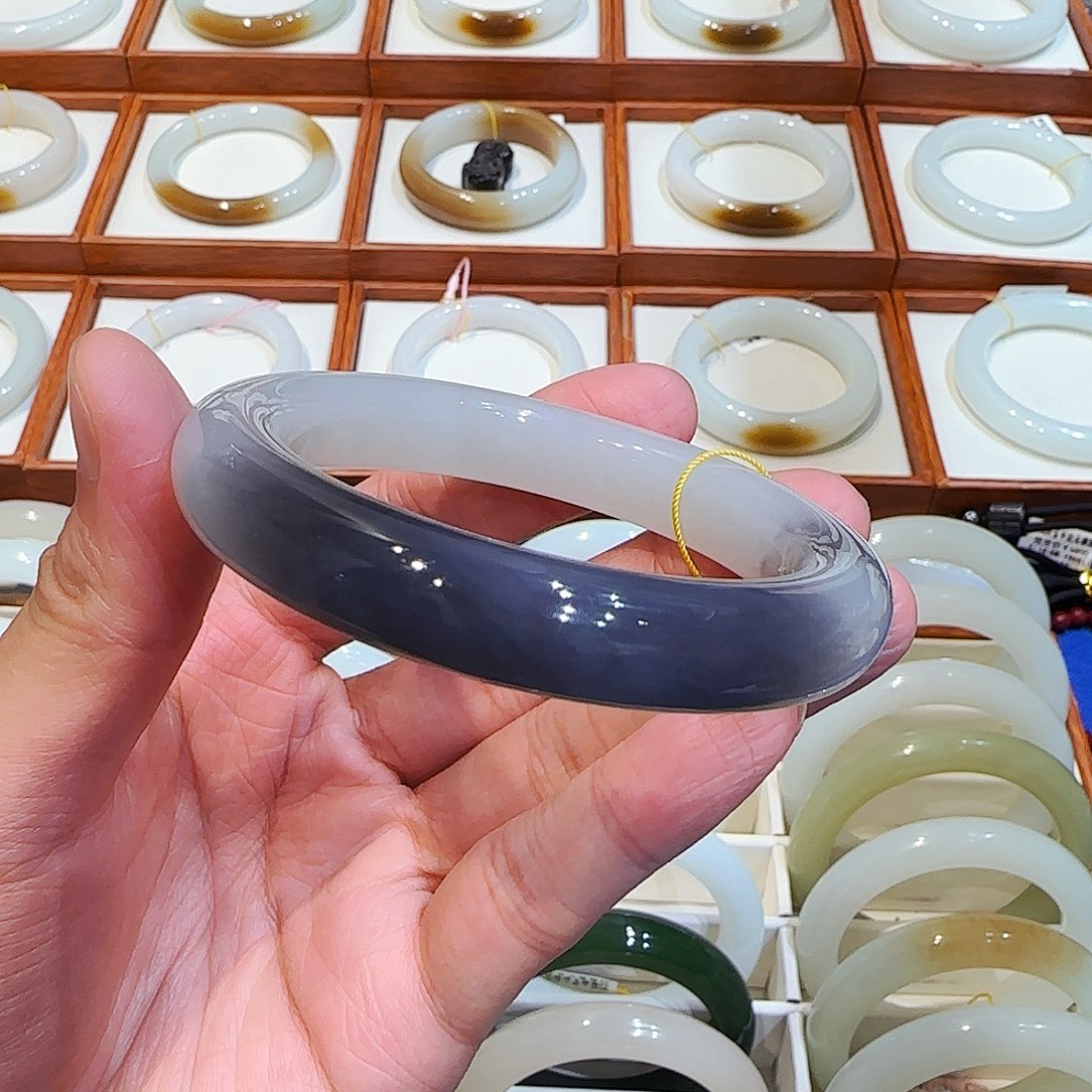 和田玉手镯未镶嵌高冰半山水帝王紫55 56 57