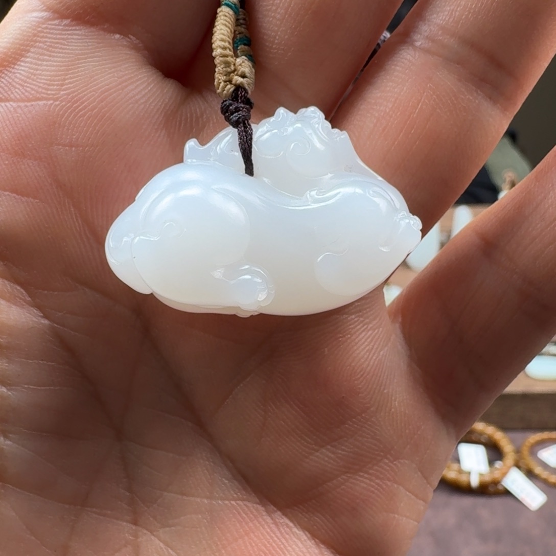 和田玉挂件未镶嵌