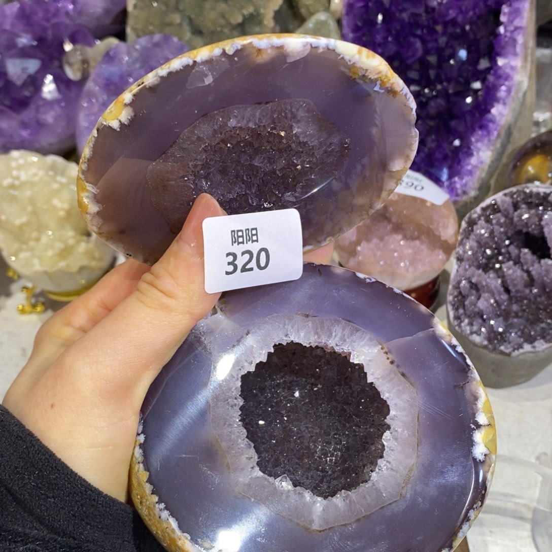 万***寻紫晶未镶嵌大型摆件（非配饰）