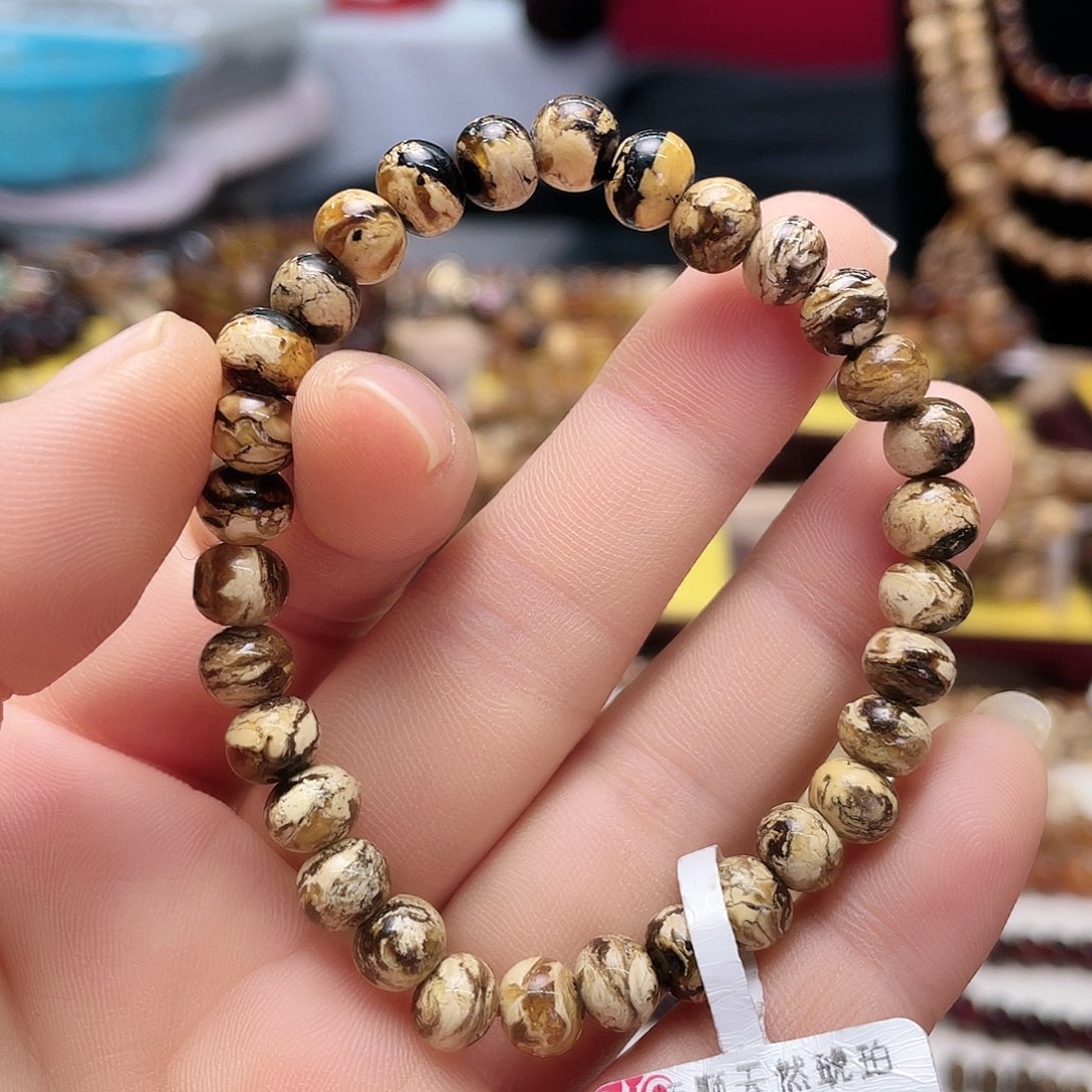 琥珀裸石未镶嵌Q*Q七