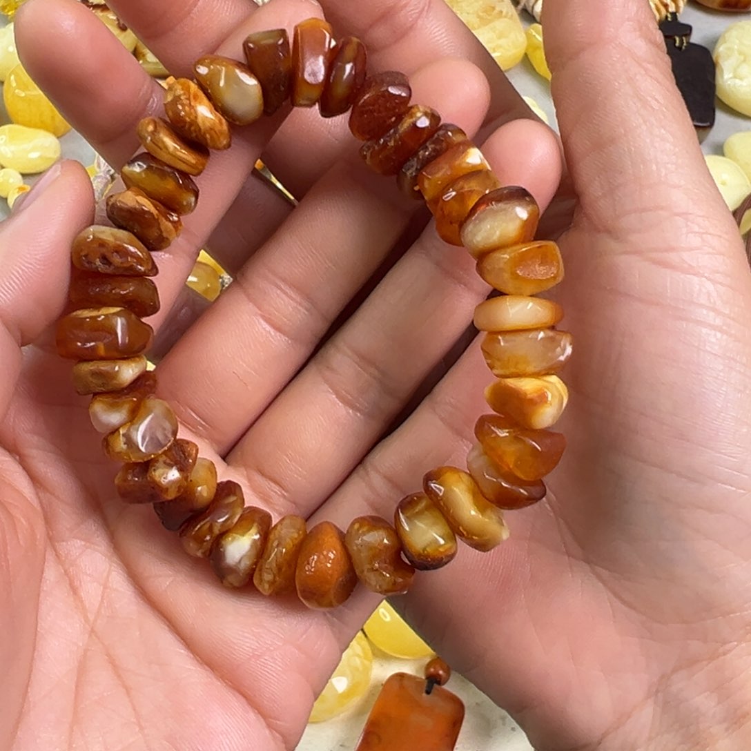 蜜蜡裸石未镶嵌蜜蜡